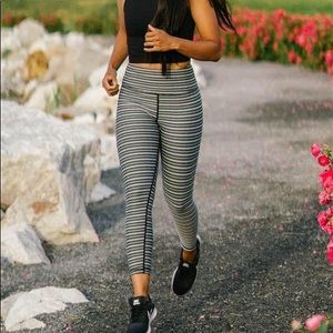 Zyia Black Aztec Adrenaline 7/8 24” (6-8)